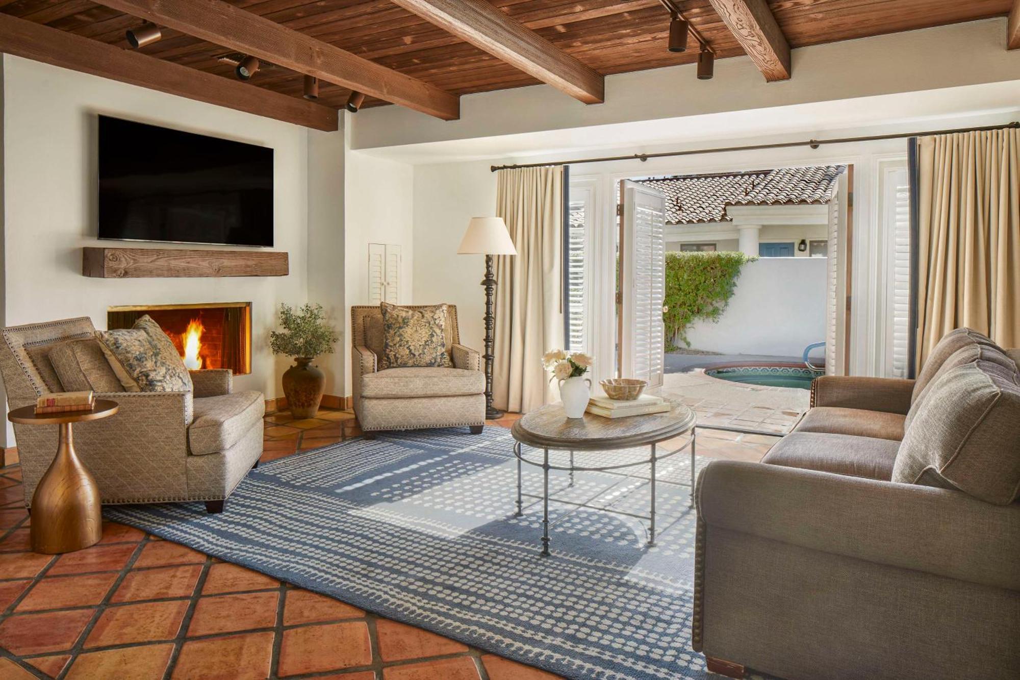 Resort&club, Curio Collection Resort