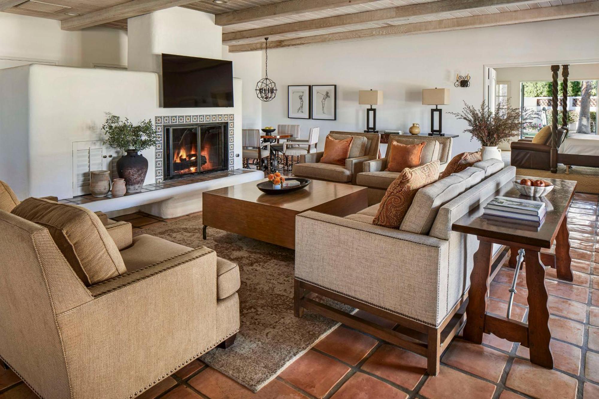 Resort Resort&club, Curio Collection 5*